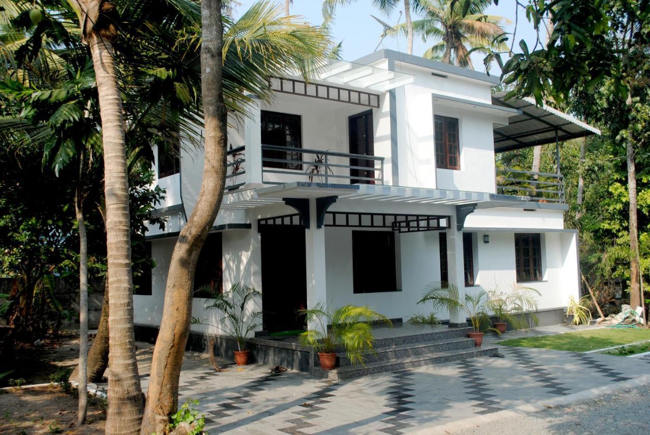 Nice Villa Irimbranallur Luaran gambar